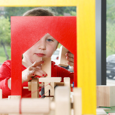 Material Didactico tienda Kasper Passt das? / Juego ¿Cabe?