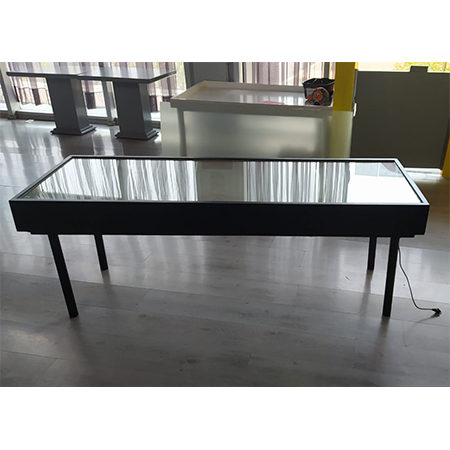 Material Didactico tienda Kasper Mesa de luz  1,8 x 0.60 x .65 de altura